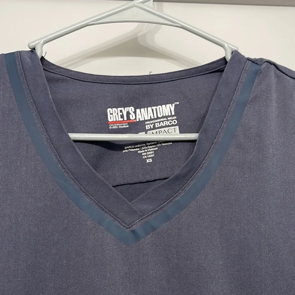 Grey’s Anatomy By Barco Scrub Top Lot XS - Picture 13 of 16